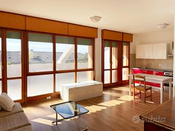 Attico bicamere con vista panoramica