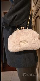 Borsa pochette in pelliccia con catenella Naj-Olea