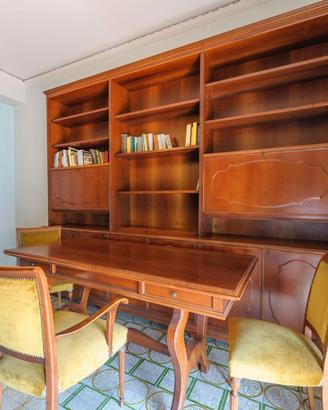 Studio vintage in noce italiana 
