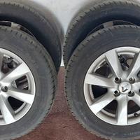 Cerchi + gomme 15 pollici renault clio 4