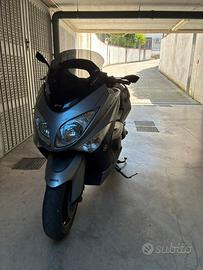 Tmax 500 2010