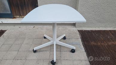 tavolino Steelcase 