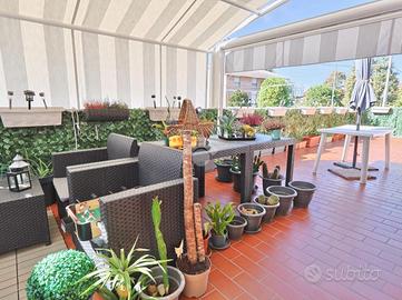 4 LOCALI A REGGIO NELL'EMILIA