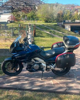 Suzuki V-strom DL 1000