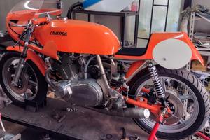 Laverda 750 SFC Replica