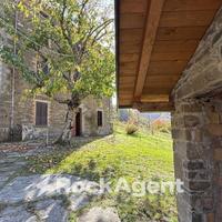 BARDI - BORGO ANTICO CON TERRENO E PERTINENZE