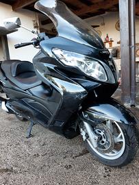 Suzuki Burgman 400 K8, anno 2008