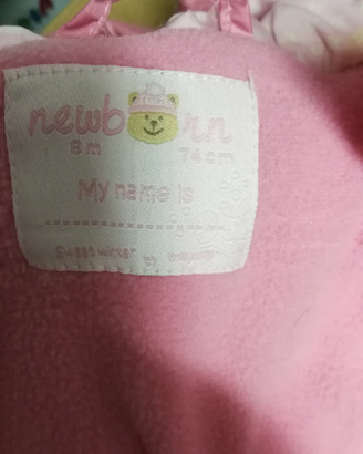 Tutone bimba colore rosa. Mai usato