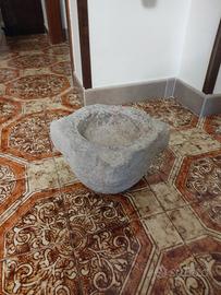 mortaio in pietra