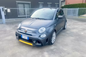 Abarth 595 C 1.4 Turbo T-Jet 180 CV Competizione