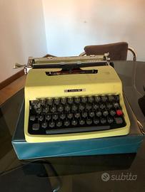 Olivetti Lettera 32  metà anni 60