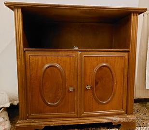 mobiletto in legno