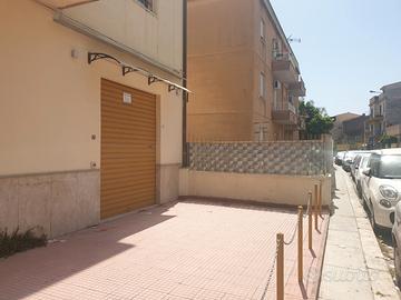 Locale commerciale a Cardillo