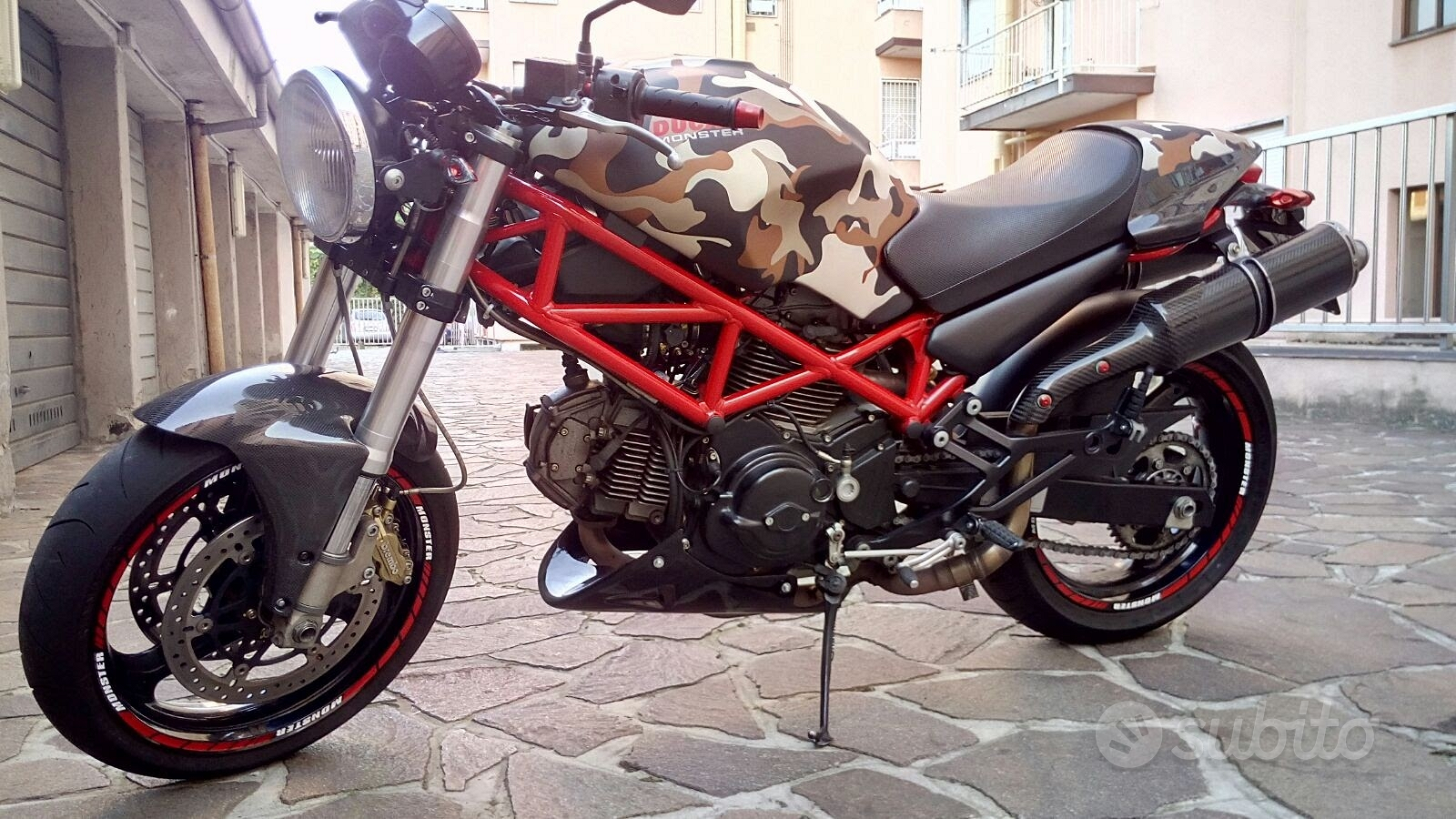 Ducati Monster 695 - Moto e Scooter In vendita a Milano