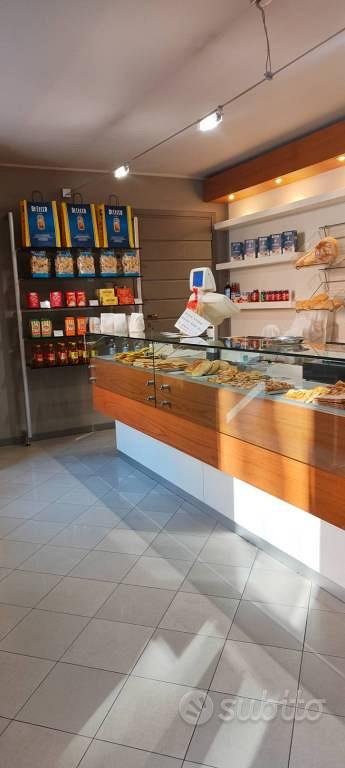 Immobile di 67 m² con 2 locali a Canzo - Altro