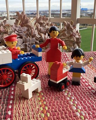 LEGO SYSTEM 254 FAMIGLIA CON CANE LEGOLAND