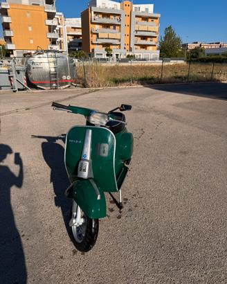 Vespa 50 special