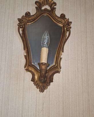 Applique da parete antica in legno dorato 