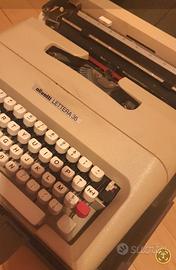 macchina  da scrivere  elettronica OLIVETTI 