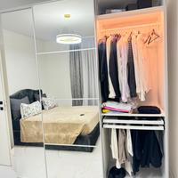 Armadio specchio tre ante con led