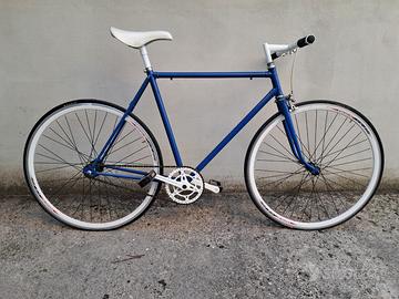 Bici scatto fisso