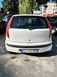 fiat punto 
