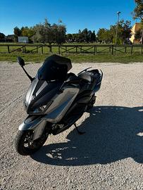 Yamaha tmax 530