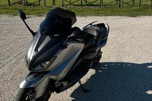 Yamaha tmax 530