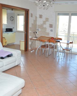 Appartamento 105 mq zona residenziale