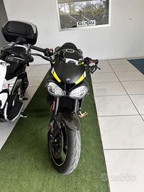 Speed triple 1050 RS