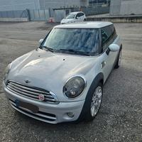 Mini cooper d camden 50th anniversario