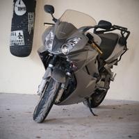 HONDA VFR RC46 II ABS Moto Sport-Tourer in argento