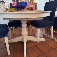 Tavolo IKEA rotondo allungabile con 6 sedie