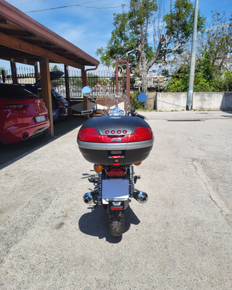 Motoguzzi nevada 750