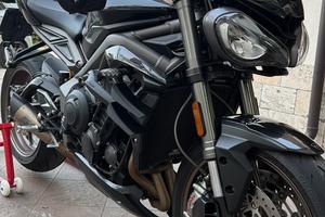 Triumph Street Triple 765 RS 2022
