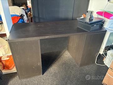 Scrivania 140 cm x 60 cm