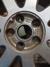 cerchi audi A3 uno da sistemare