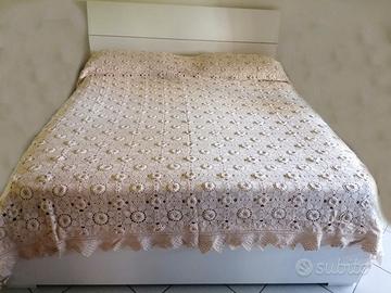 coperta ad uncinetto