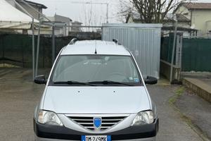 Dacia logan 7 posti 180.000km
