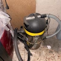 Stufa a pellet Palazzetti e aspirapolvere professi