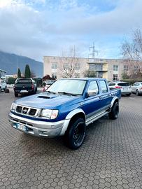 Nissan navarra D22 2.5td unico proprietario