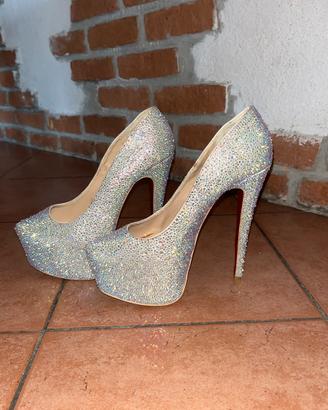 Louboutin tacco alto glitter