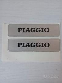 Coppia adesivi resinati Piaggio originali