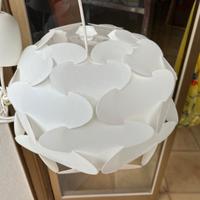 Lampadario con foglie a palla