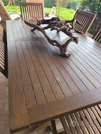 Tavolo in legno di teak
