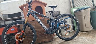 E bike  enduro mondraker crafty 160mm dh