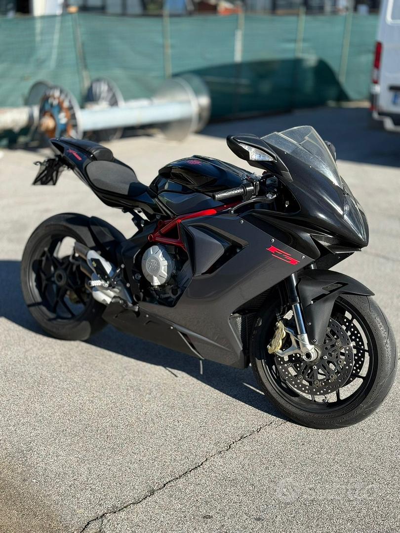 MV Agusta F3 675 EAS 2012 Moto e Scooter In vendita a Prato