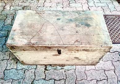 Cassapanca/baule in legno