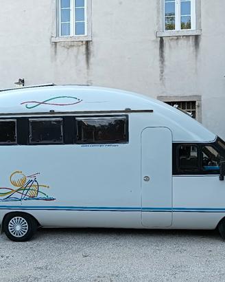 CAMPER MAI VISTO, DUE PIANI  INTERNI IN TEK 