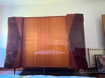 Camera matrimoniale in radica lucida